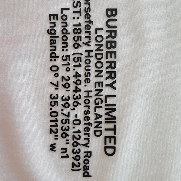 Burberry tshirt - Picture 2 of 5